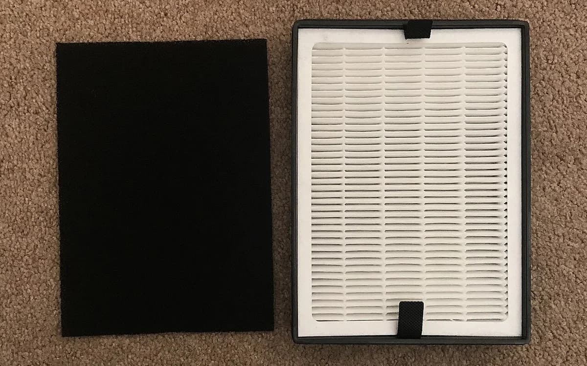 Rectangular HEPA air purifier filter paired with a honeycomb granular chemisorption frame