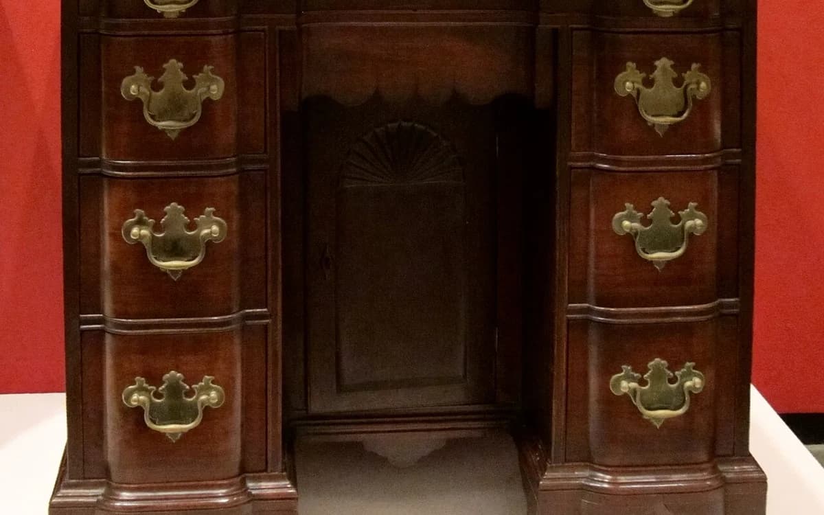 Antique Chippendale style solid mahogany wooden dressing table with carved drawers